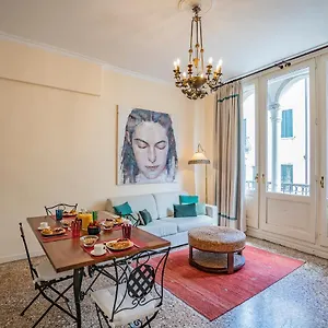 https://ca-grassi-2.hotelslidodijesolo.com