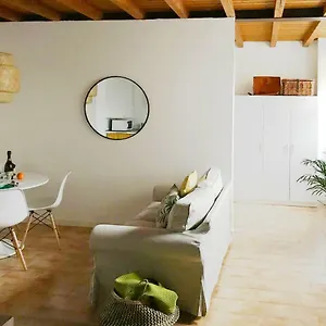 Iris Apartment